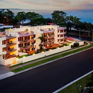 Alexander Beachfront Aparthotel Hervey Bay